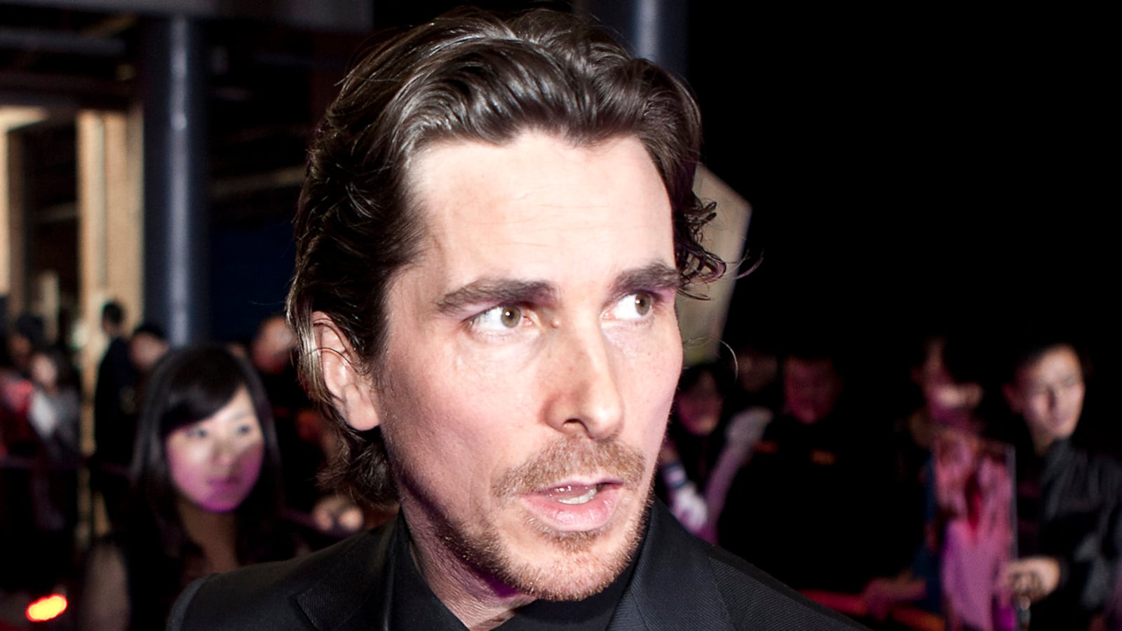 articles/2011/12/16/christian-bale-filmed-being-attacked-by-chinese-guards/christian-bale-china-liu_bf4qjt