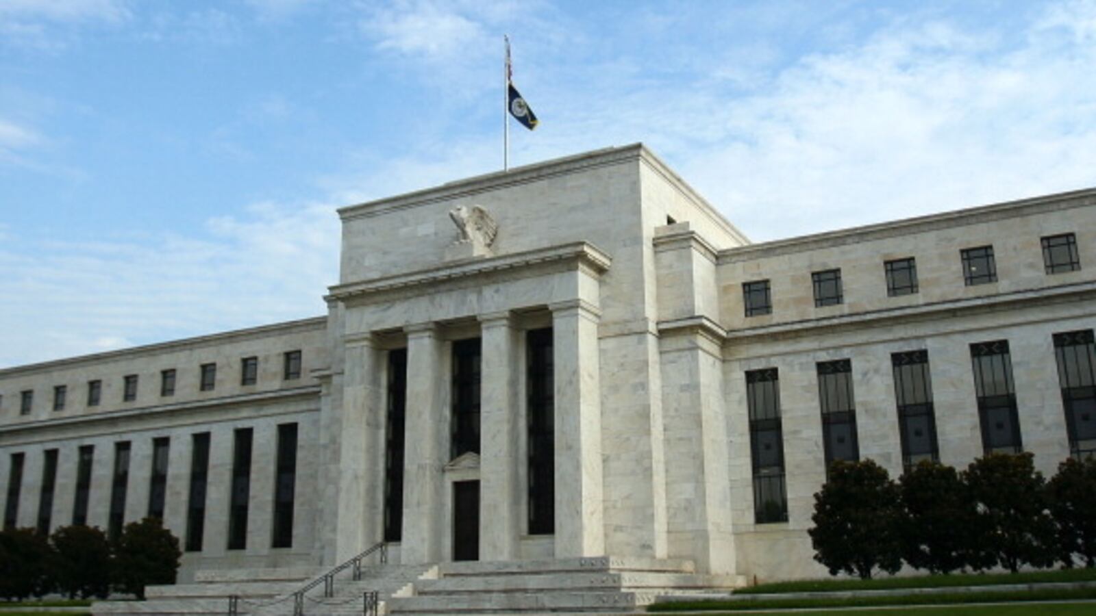 articles/2012/08/09/ngdp-targetting/federal-reserve_pk5rod