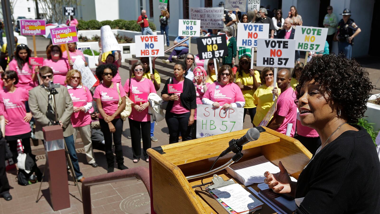 cheats/2013/04/03/strict-abortion-bill-goes-to-alabama-gov/130402-al-abortion-law-cheat_mhdcep