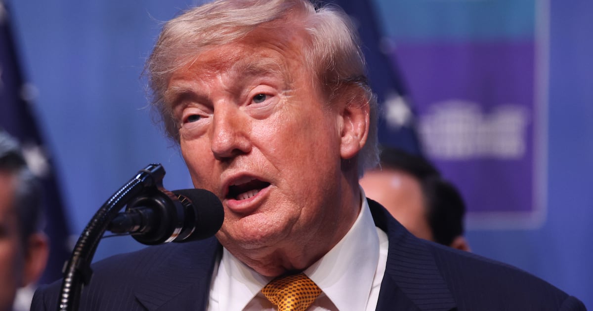 Trump, 80, Unravels in Weird ‘Magnets' Rant