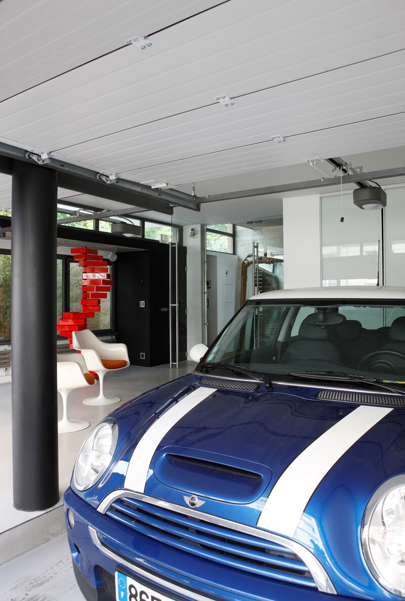 galleries/2013/02/25/omg-i-want-this-house-paris-photos/130222-omg-paris16_mer1k9