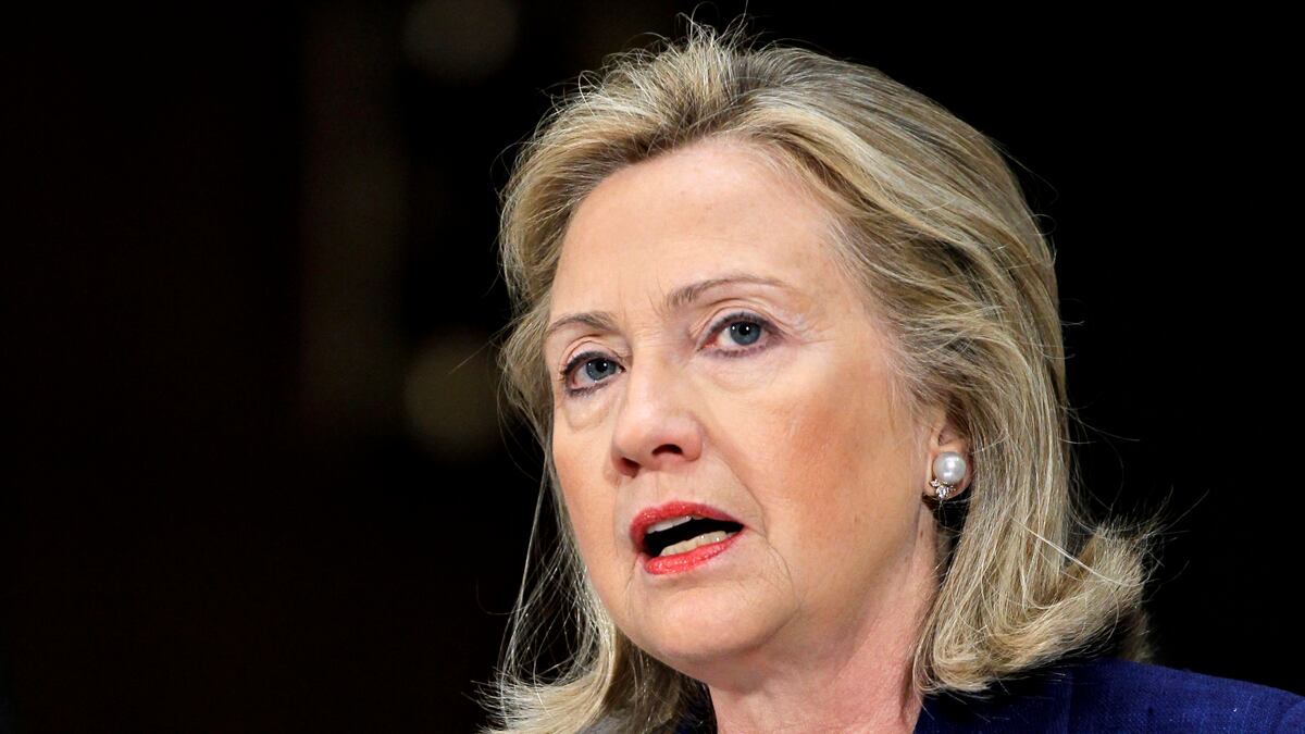 cheats/2011/10/19/clinton-drops-in-on-afghanistan/hillary-clinton-surprise-visit-afghanistan-cheat_i5gmq3