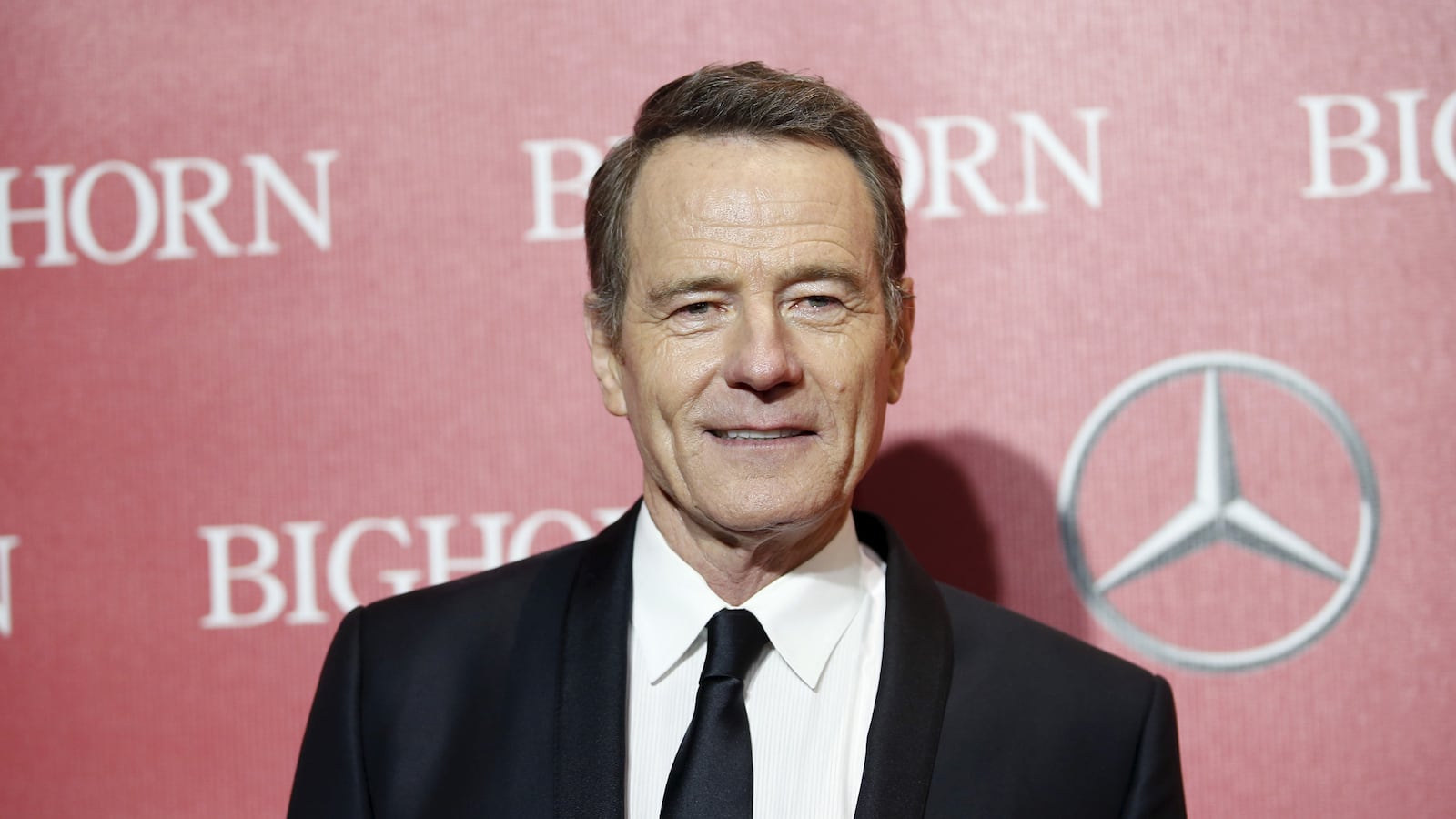 articles/2016/05/07/bryan-cranston-how-hillary-clinton-can-beat-donald-trump/160103-stern-moview-preview-55_lxhswz