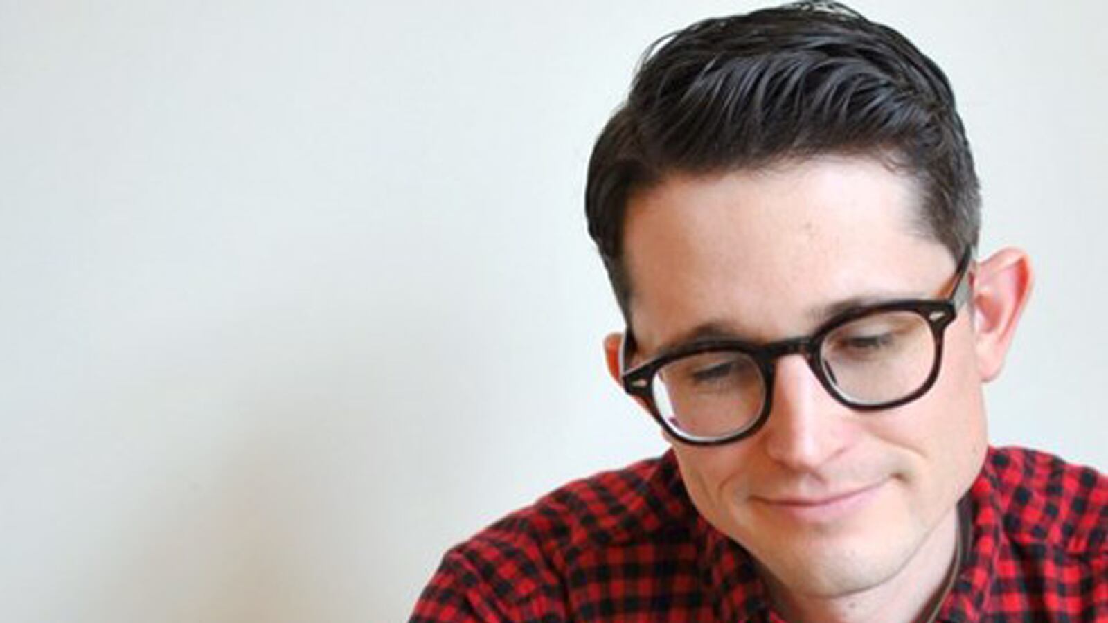 articles/2014/05/06/ted-thompson-s-debut-novel-features-a-1-percenter-as-its-hero/140505-ted-thompson-tease_fuwore