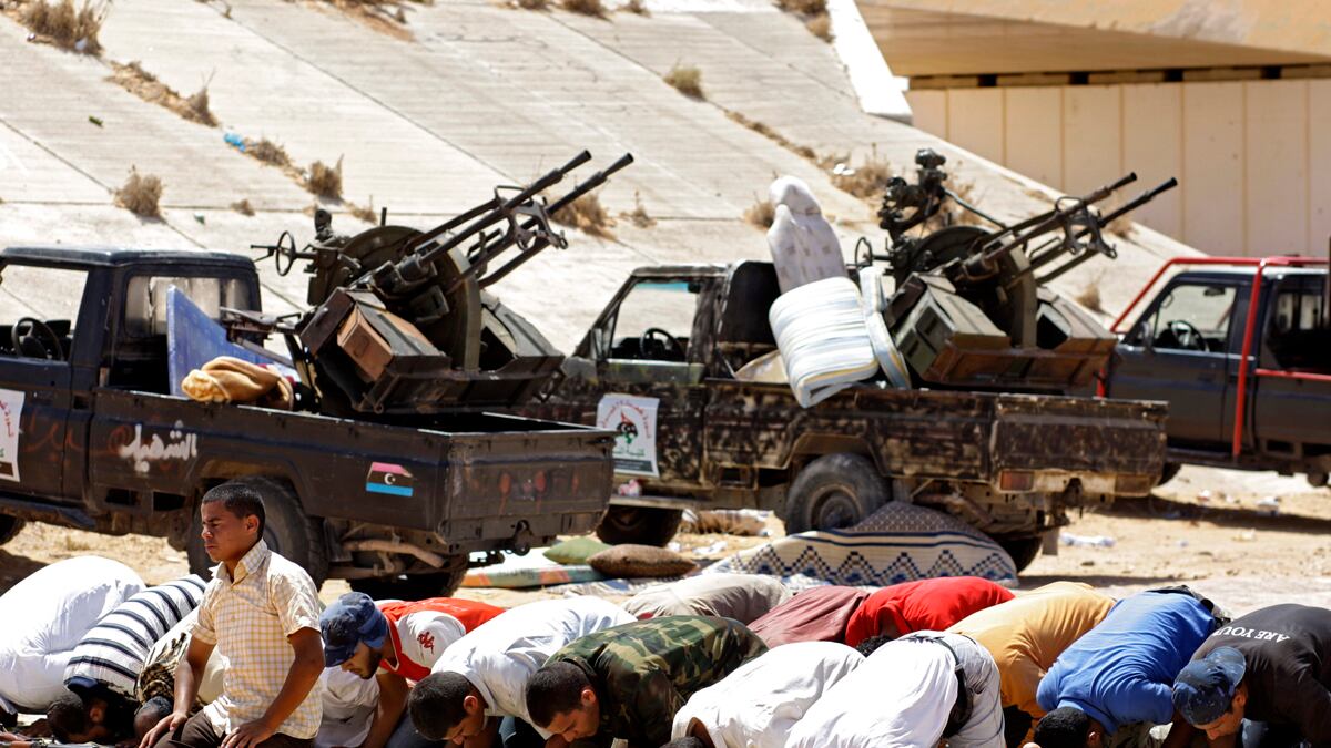 cheats/2011/09/01/libya-rebels-extend-surrender-deadline/libya-rebels-ultimatum-box_r5lxpv