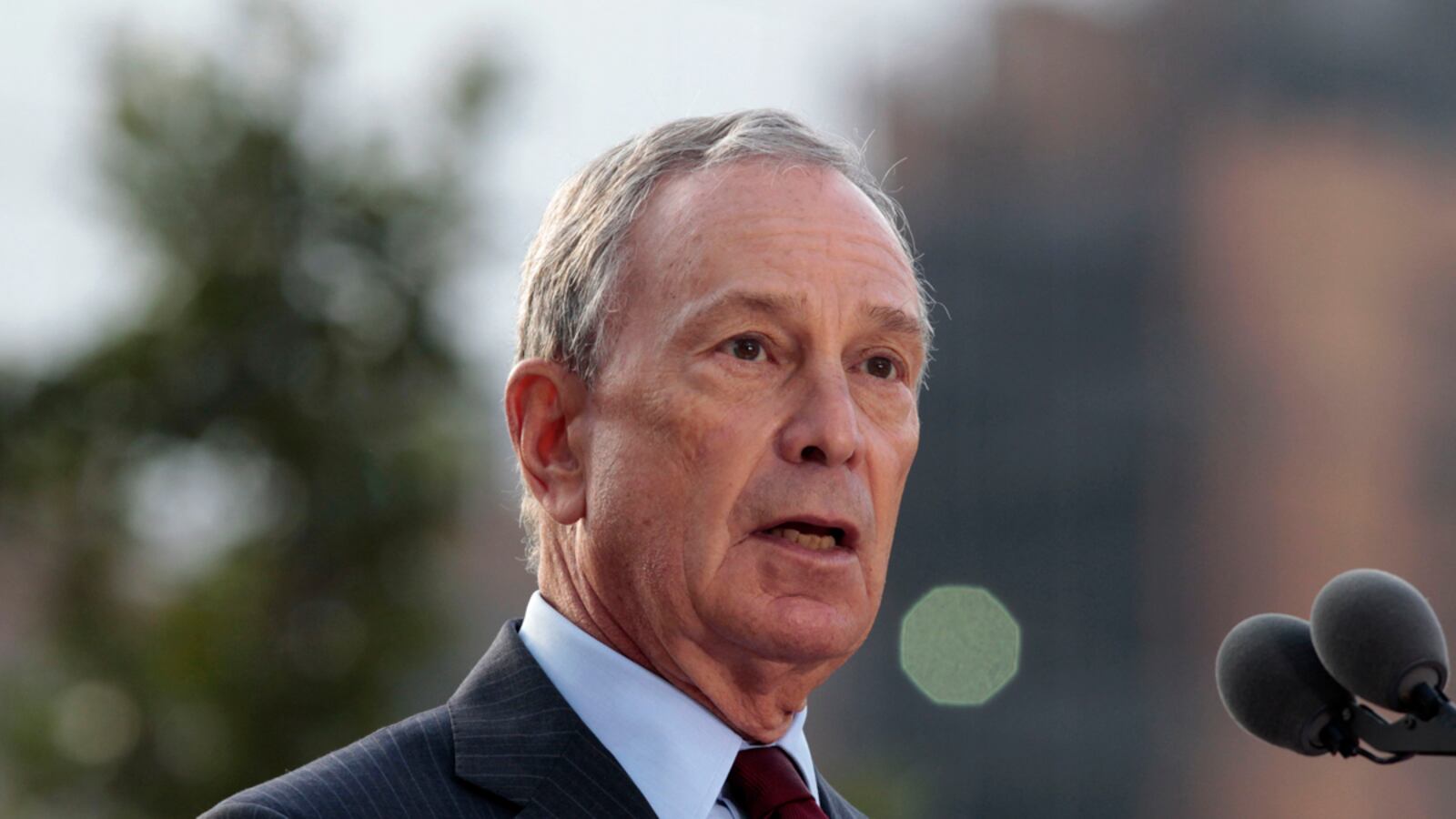 cheats/2011/10/07/bloomberg-goes-after-protesters/mayor-bloomberg-riots-warning-economy-jobs-cheat_pqap52