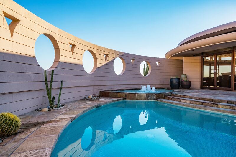 180128-mcnearney-omg-i-want-this-house-frank-lloyd-wright-arizona-7_xyw01q