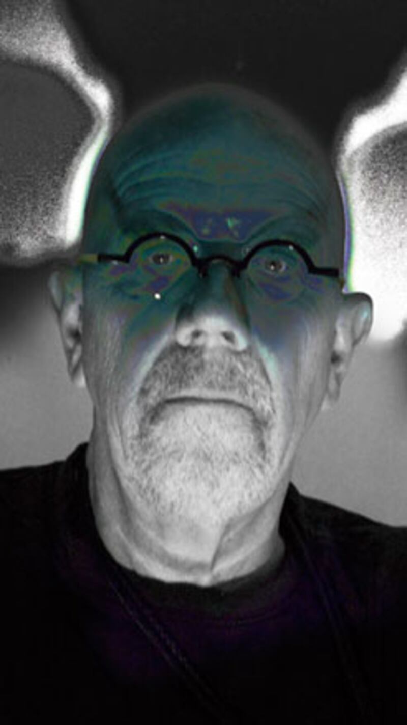 galleries/2010/11/08/vip-portrait-show/samaras-poses---6_qupup9