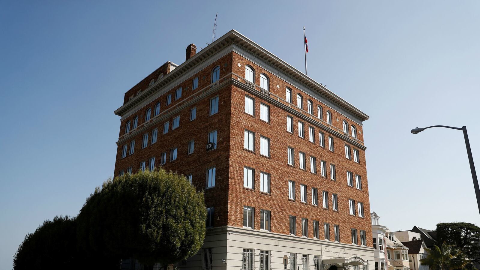190101-russia-consulate-cheat_um9eqm