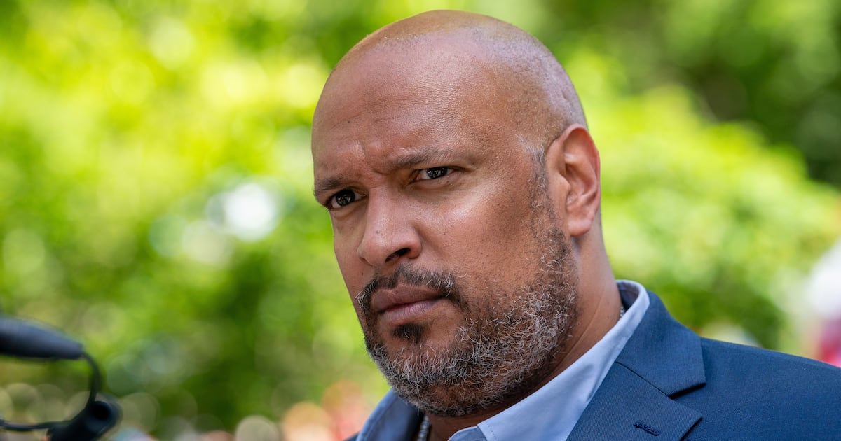 Hero Jan. 6 Cop Announces Another Run for Congress