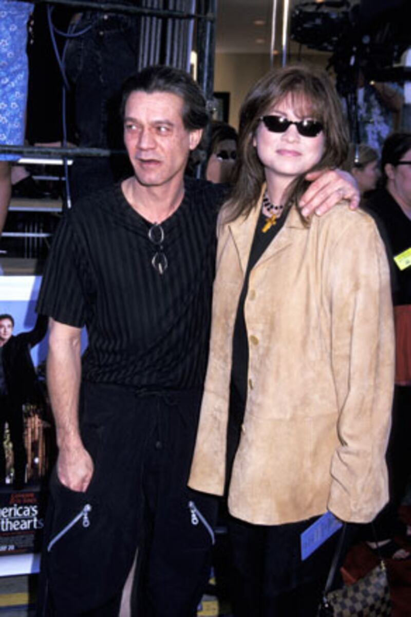 galleries/2009/12/18/hollywood-holiday-breakups/celeb-holiday-breakups---bertinellivan-halen_ia3bxf