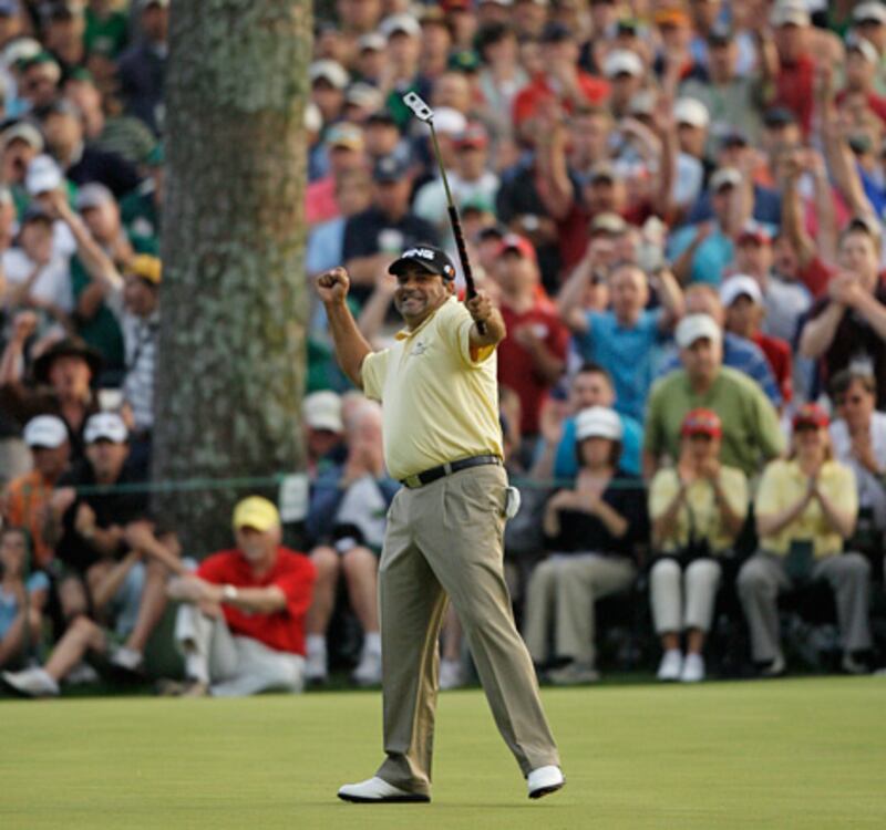 galleries/2009/04/13/a-crazy-day-at-the-2009-masters/masters-golf-2_sdngtb