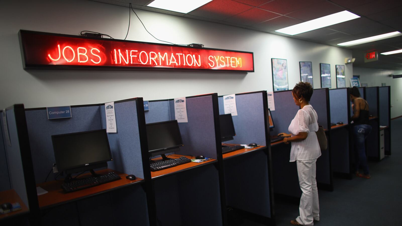 cheats/2012/11/01/labor-market-improves/jobless-rate-down-cheat_zyusah