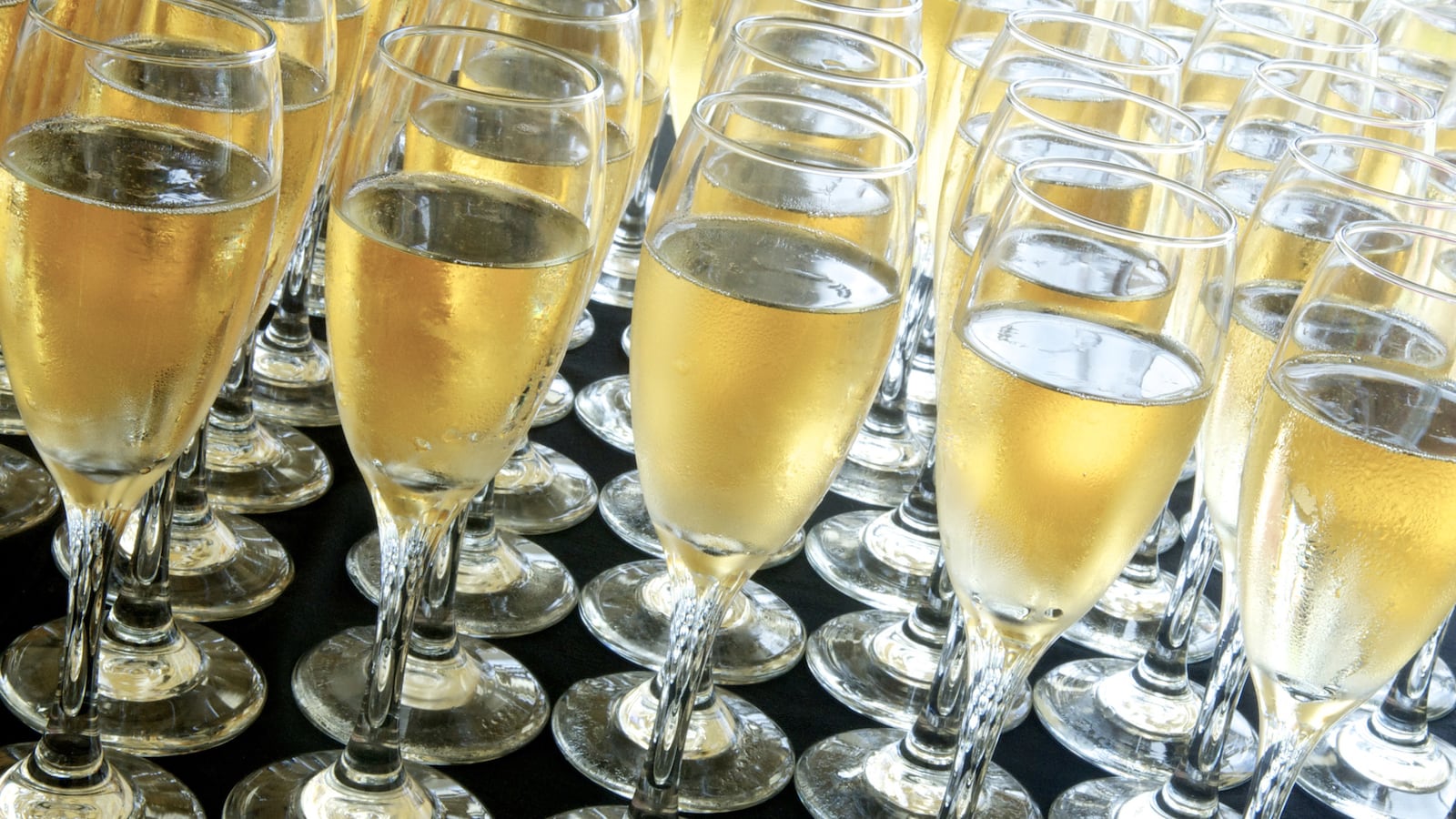 190531-nadeau-prosecco-tease_gwtms8