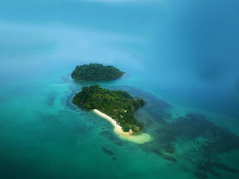 galleries/2013/09/10/pretend-it-s-still-summer-at-these-island-escapes-photos/item3.rendition.slideshowWideHorizontal.song-sea-cambodia-private-island_lg6iu8