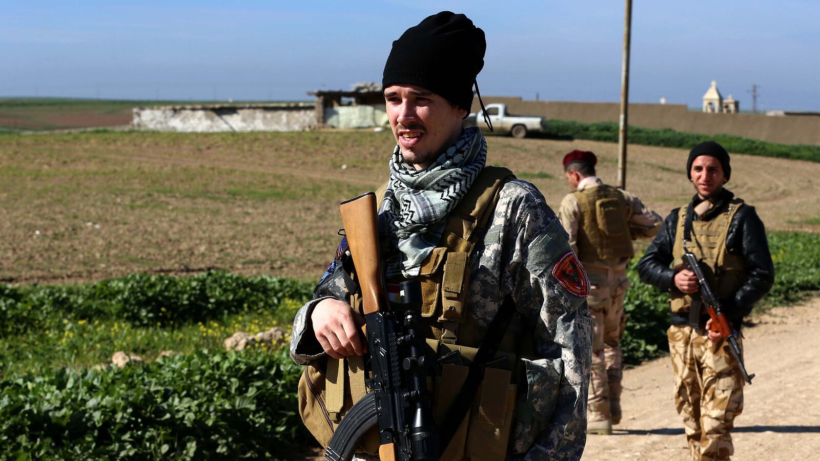 articles/2015/02/23/america-s-freelance-isis-killers/150223-rosenfeld-mosul-tease_fucenh