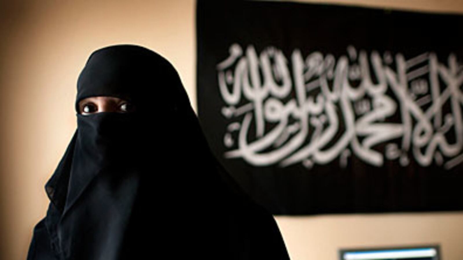 cheats/2008/12/11/female-al-qaeda-arrested/malika_jaqvlv