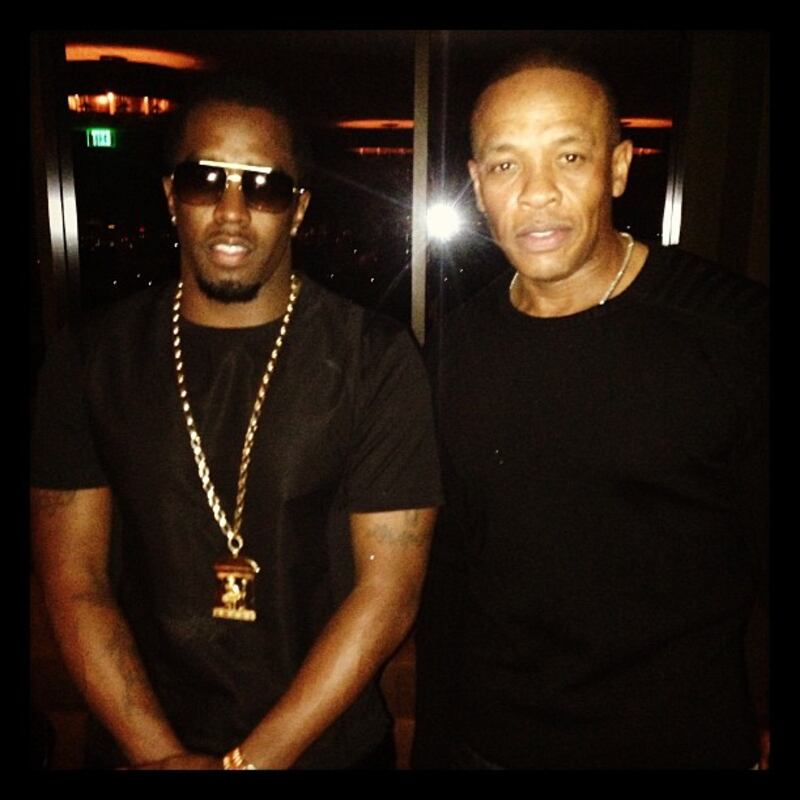 galleries/2012/11/11/miley-cyrus-kate-walsh-more-celebrity-twitter-pictures-photos/p_diddy_ubpmp7