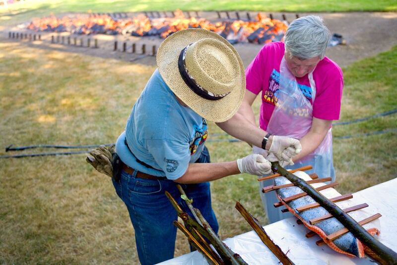 galleries/2012/05/13/finger-lakes-wine-festival-festival-del-sole-more-summer-wine-tasting-tours/gal-wines-crandell-intl-pinot-noir_fkhwlg