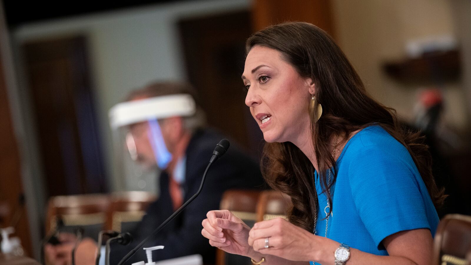 2020-06-04T000000Z_610469686_RC2H2H9LLTU5_RTRMADP_3_HEALTH-CORONAVIRUS-USA-CONGRESS_czrtyt