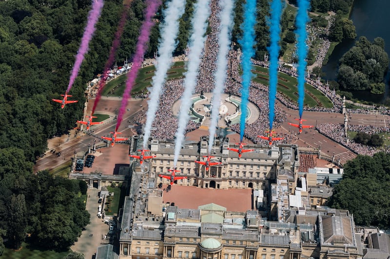 The Red Arrows, taking part in the flypast over Buckingham Palace, as members of the royal family stand on the balcony, on the day of the Trooping the Colour parade which honours Britain's King Charles, as part of the official birthday celebrations, in London, Britain, June 13, 2026. Cpl TOMAS BARNARD RAF/UK MOD Crown copyright/Handout via REUTERS    THIS IMAGE HAS BEEN SUPPLIED BY A THIRD PARTY