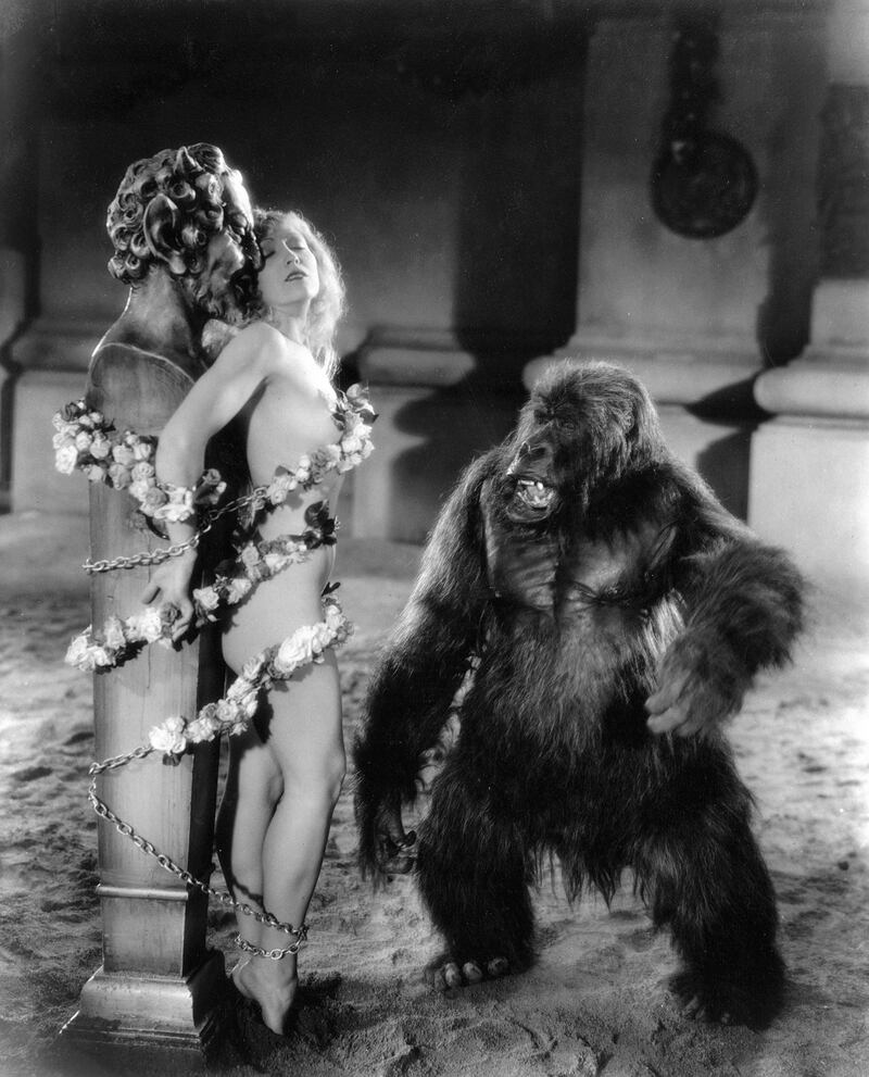 galleries/2012/11/20/woody-allen-elvis-presley-more-hollywood-stars-bound-photos/hollywood-bound7_e6jzaa