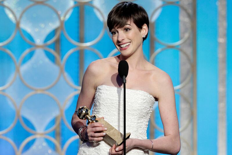 articles/2013/02/08/anne-hathaway-s-lanvin-fitting-marc-jacobs-delays-fashion-show/130117-Fallon-AnneHathaway-hate_yiok9v