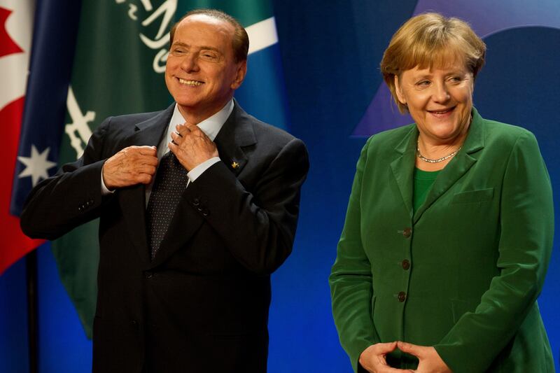 articles/2011/11/03/silvio-berlusconi-italy-s-prime-minister-nears-the-end/berlusconi-g20-nadeau_ddpbmo