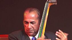 cheats/2009/02/10/buena-vista-social-club-bassist-dead-at-76/bass-player_xj0d9v