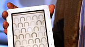 articles/2009/10/21/is-this-the-device-that-will-revolutionize-reading/ciarelli-the-nook_57626_cjtxbi