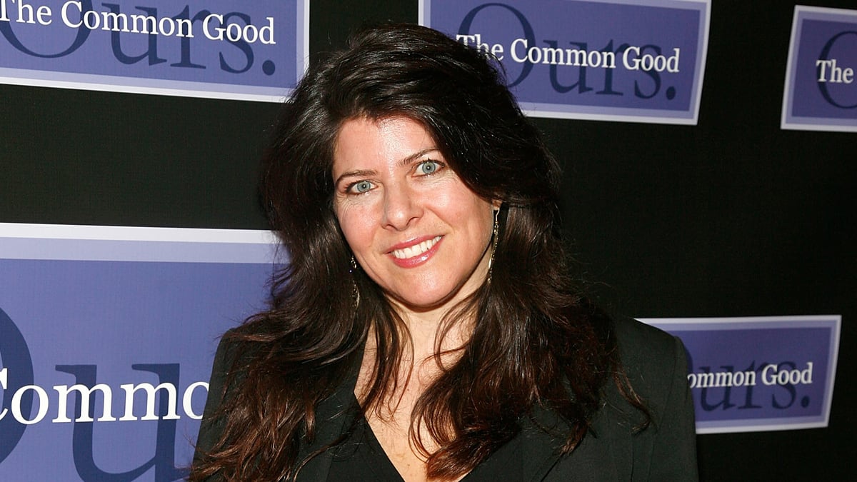 cheats/2011/10/19/naomi-wolf-recounts-her-arrest/naomi-wolf-arrested-cs_tn7bmq