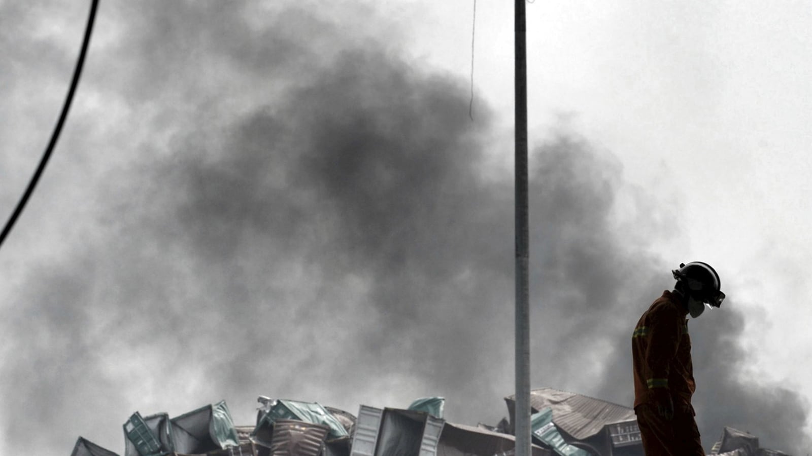 cheats/2015/08/15/china-evacuates-tianjin-blast-zone/150815-tianjin-cheat_lpyoyz