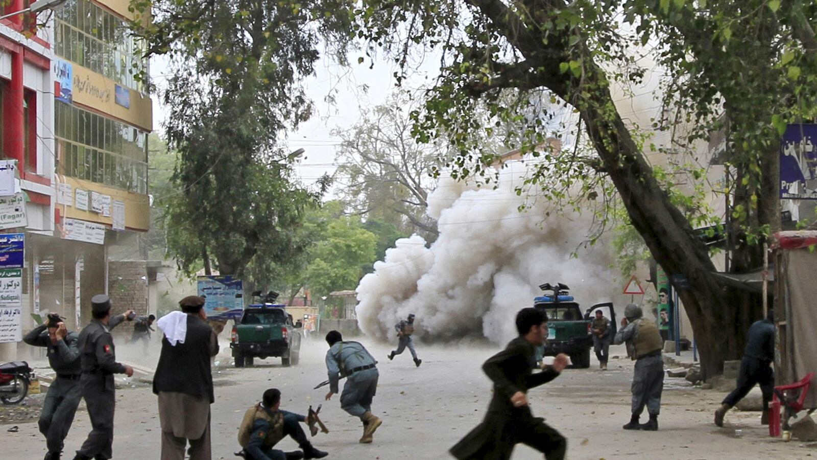 articles/2015/04/21/isis-now-says-it-didn-t-bomb-afghanistan/150421-yousseff-afghanistan-tease_vp2dzm