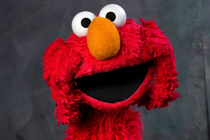 galleries/2012/12/18/2012-celebrity-scandals-kate-middleton-amanda-bynes-more-photos/celeb-scandals-2012-elmo_ageuco