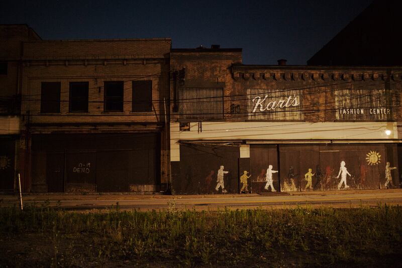 galleries/2014/09/21/america-s-fading-main-streets/140918-price-main9-tease_esnqv5