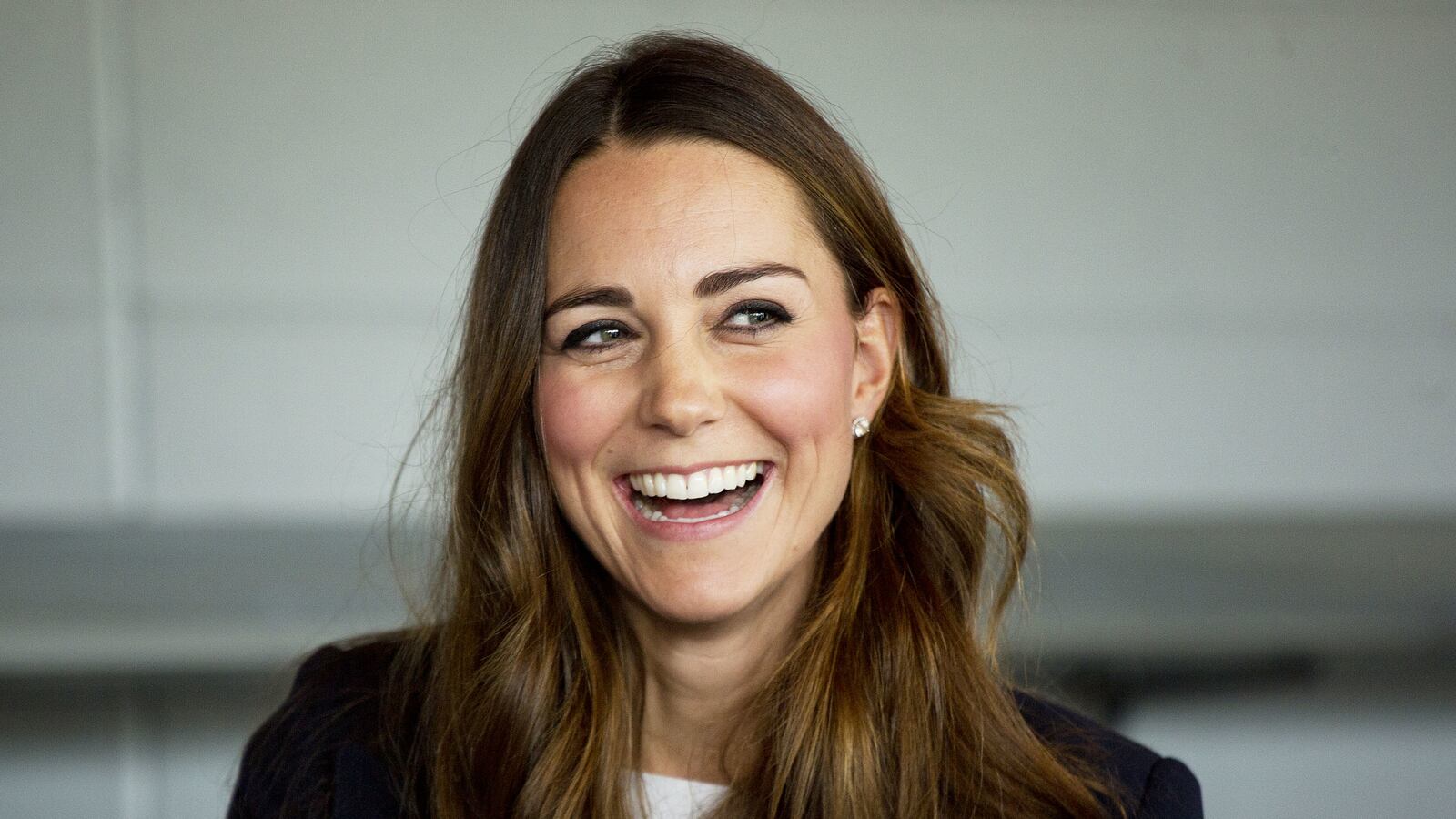 articles/2014/09/08/kate-middleton-is-pregnant-again/140604-kates-bum-teeman-tease_l16rtd