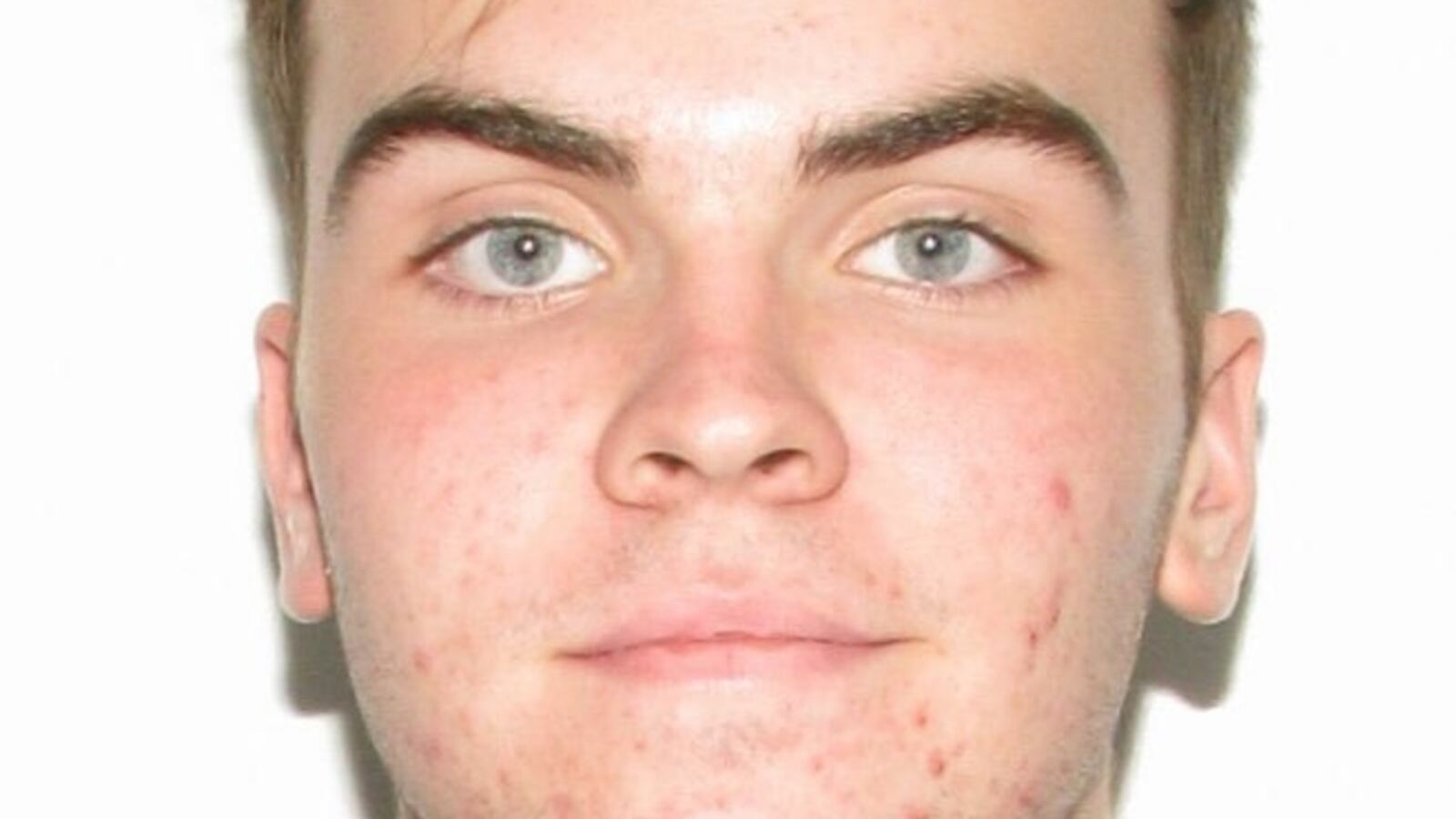 EDAp1foXYAEiFo__akrmlz