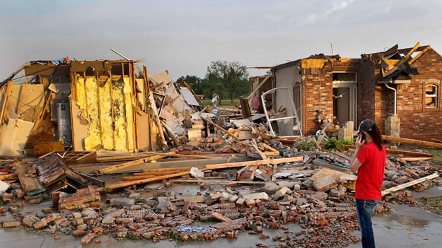 galleries/2011/05/23/tornado-states/tornado-states---oklahoma_akznks