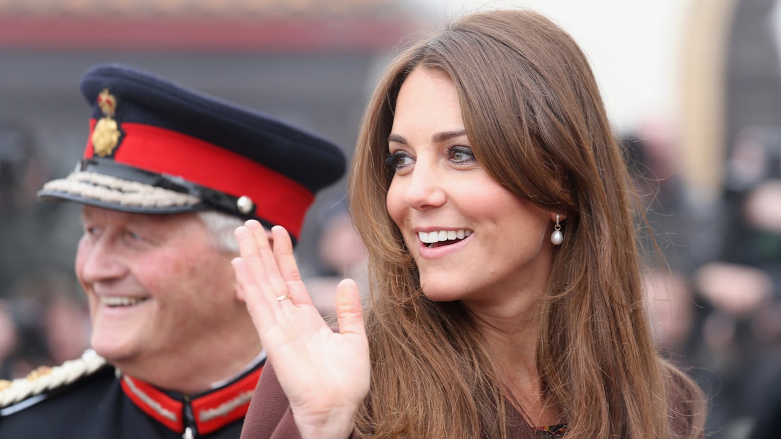 articles/2013/04/02/kate-trademarks-her-name-for-clothes/kate-middleton_rq3dyt