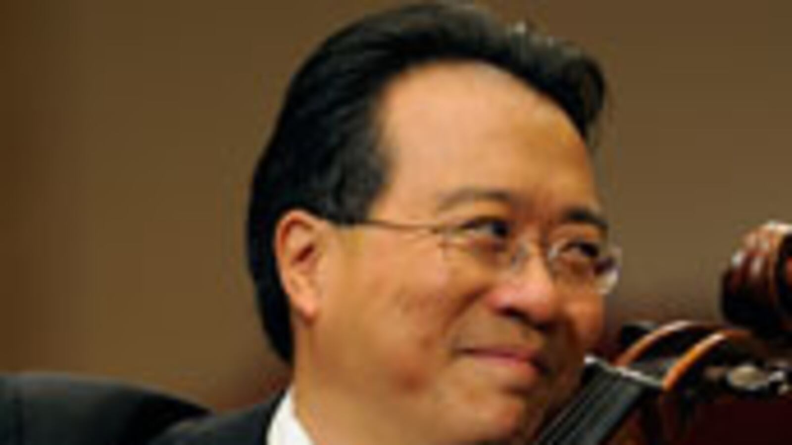 articles/2010/02/09/the-mystery-of-yo-yo-mas-name/gates-yo-yo-ma_80360_f938n7