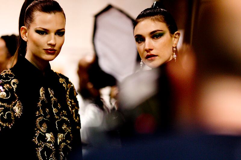 galleries/2012/02/11/backstage-at-jason-wu-fall-2012-show-photos/jason-wu-6_ydq9oj