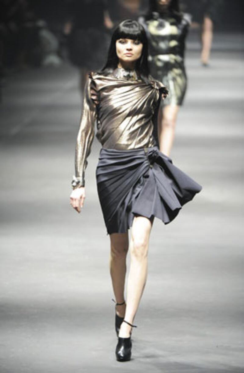 galleries/2010/03/11/paris-fashion-week/paris-fashion-week---lanvin_jmj8tu