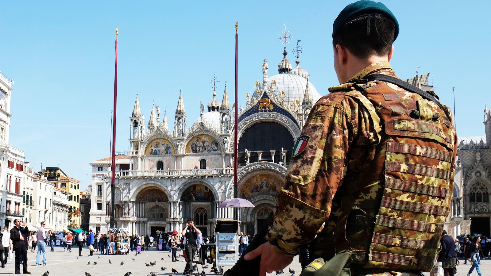 articles/2017/03/30/terror-plot-to-kill-tourists-in-venice/170330-nadeau-venice-tease_b5ejai