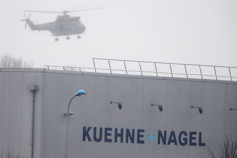 galleries/2015/01/09/scenes-from-france-s-hostage-standoffs-photos/150109-france-hostage1_pwufb0
