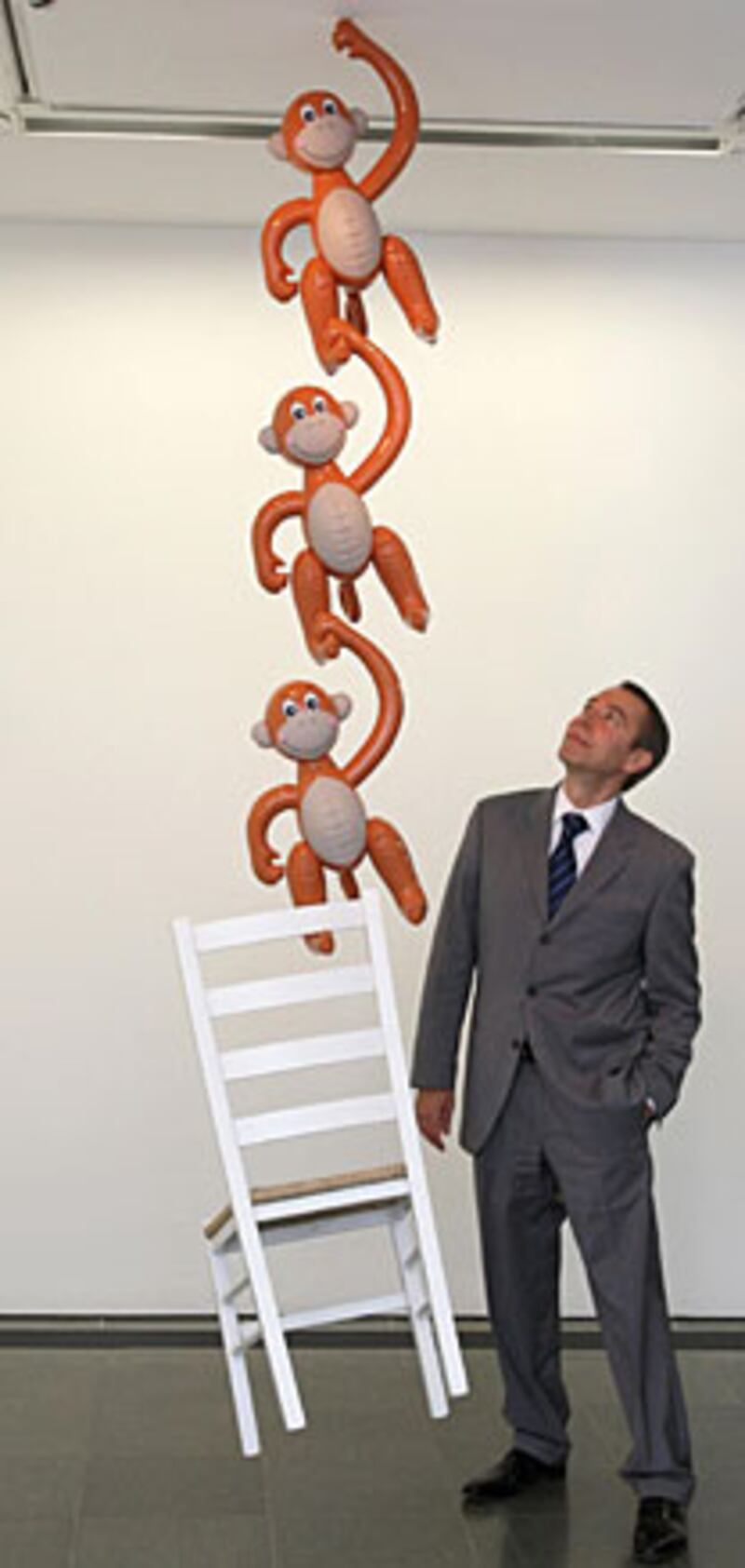 galleries/2009/07/24/jeff-koons-at-the-serpentine-gallery/jeff-koons-12_yhjlu9