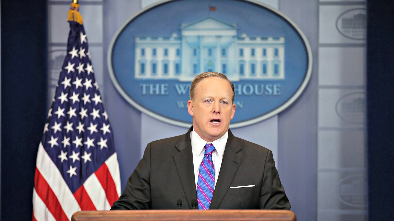 cheats/2017/03/08/spicer-big-difference-between-dnc-and-cia-leaks/170308-spicer-presser-cheat_ahrhof