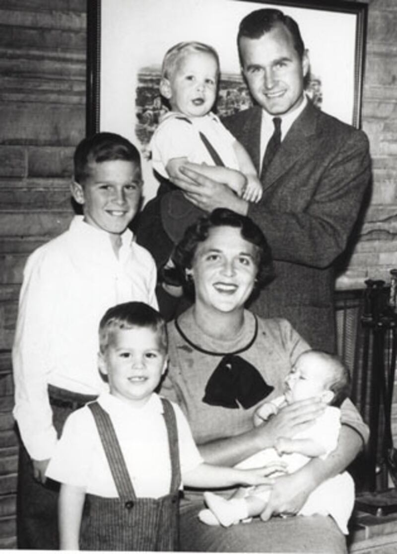 galleries/2009/06/11/george-bush-sr-s-birthday/george-bush-birthday---family_zheeks