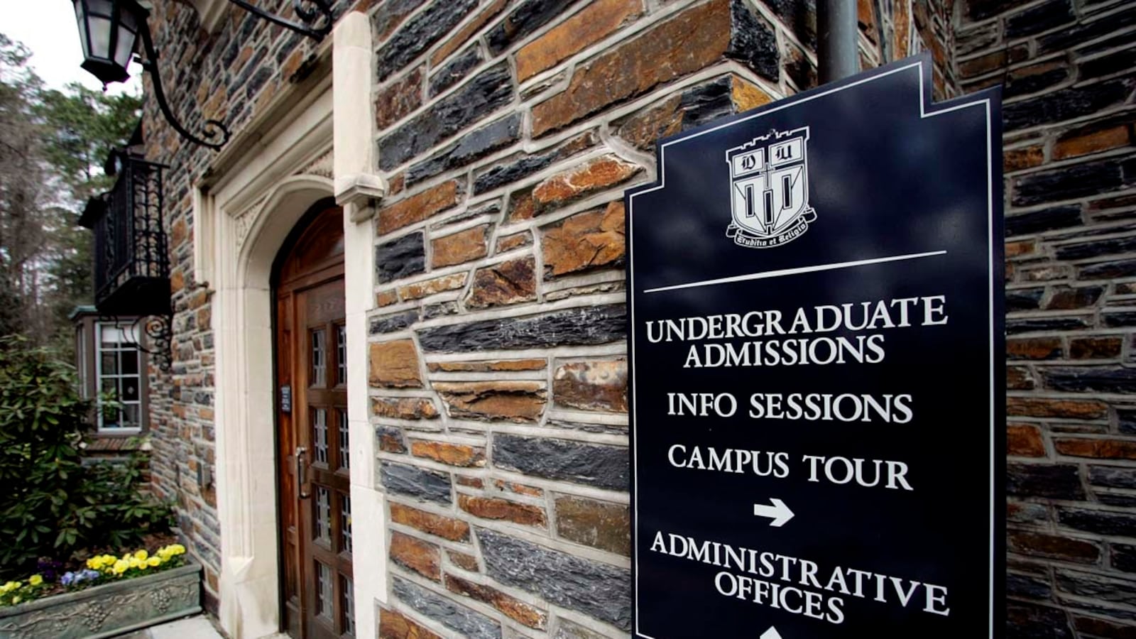 articles/2012/09/26/steve-cohen-on-the-three-biggest-college-admissions-lies/colleges-admission-cohen_crsg1s