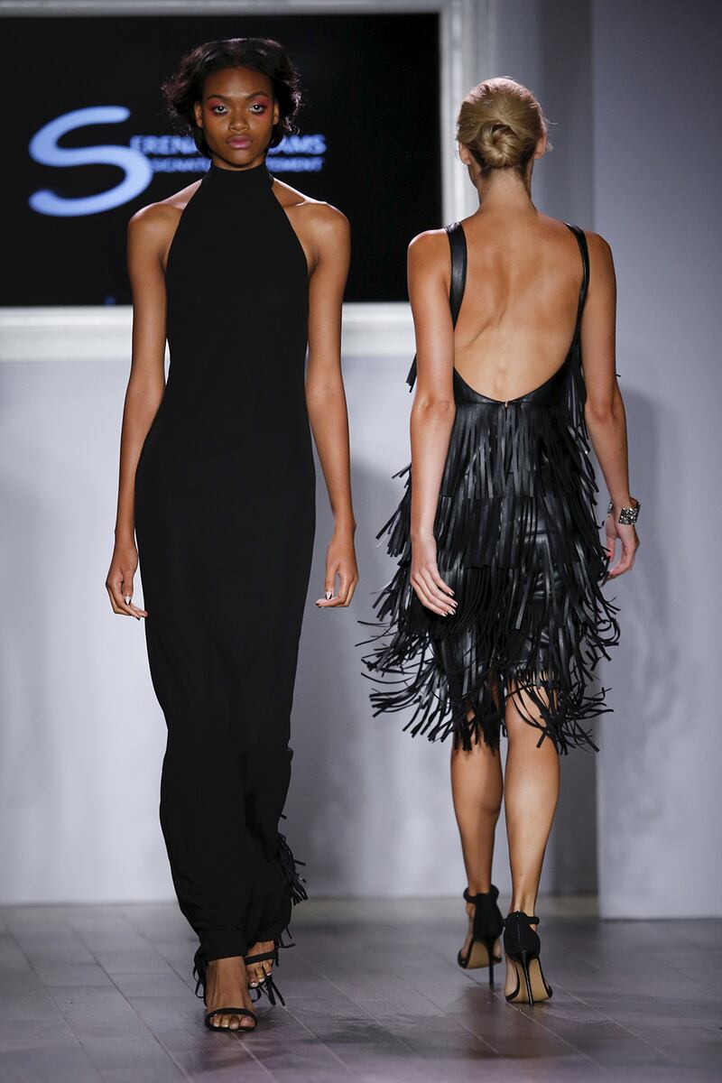 articles/2015/09/15/serena-williams-serves-game-winning-aces-at-ne-w-york-fashion-week/150915-goff-serena-williams-embed1_ibn8sb