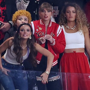 LAS VEGAS, NEVADA - FEBRUARY 11: Miles Teller (2nd L), (4th L-R) Keleigh Teller, Ice Spice, Taylor Swift, Blake Lively, Ashley Avignone and Aric Jones react in overtime during Super Bowl LVIII between the San Francisco 49ers and Kansas City Chiefs at Allegiant Stadium on February 11, 2024 in Las Vegas, Nevada. (Photo by Steph Chambers/Getty Images)
